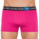 Pánské boxerky Calvin Klein růžové (NB2050A-8ZK)