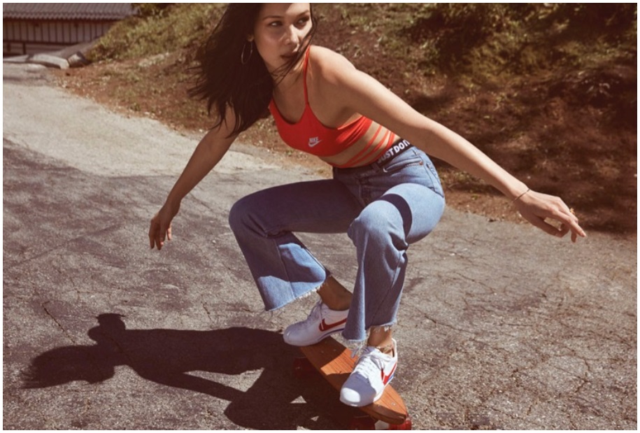 Bella Hadid ve spolupráci s Nike přináší znovuzrozené Cortez boty. 